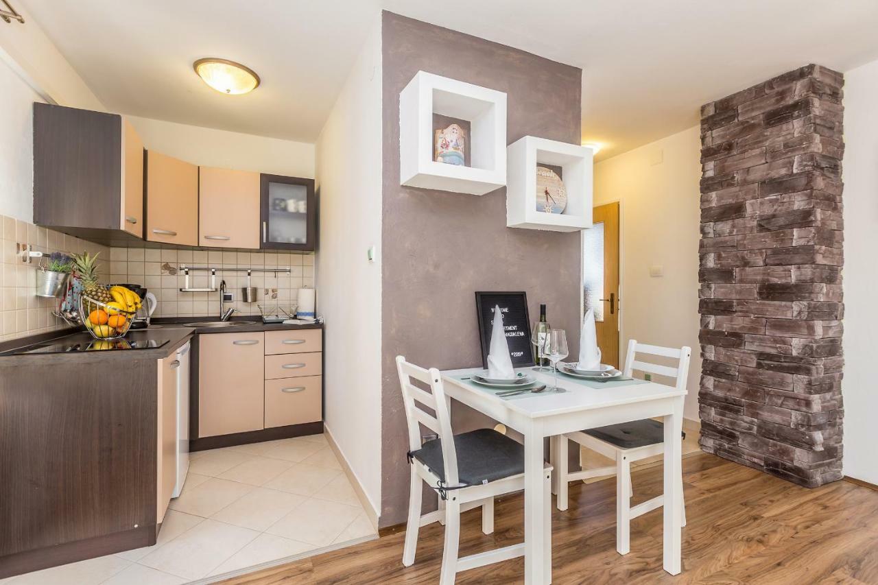 Ferienwohnung Studio Apartman Magdalena Omišalj Exterior foto