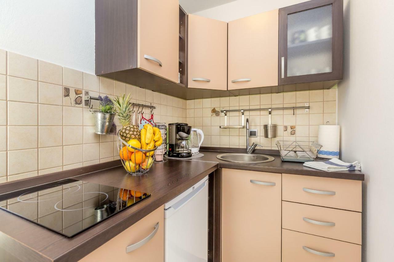Ferienwohnung Studio Apartman Magdalena Omišalj Exterior foto