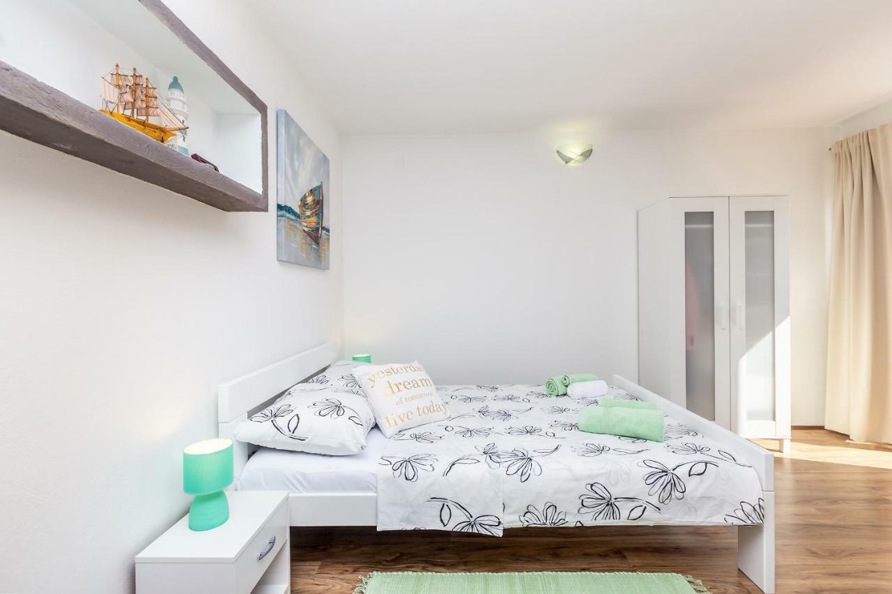 Ferienwohnung Studio Apartman Magdalena Omišalj Exterior foto